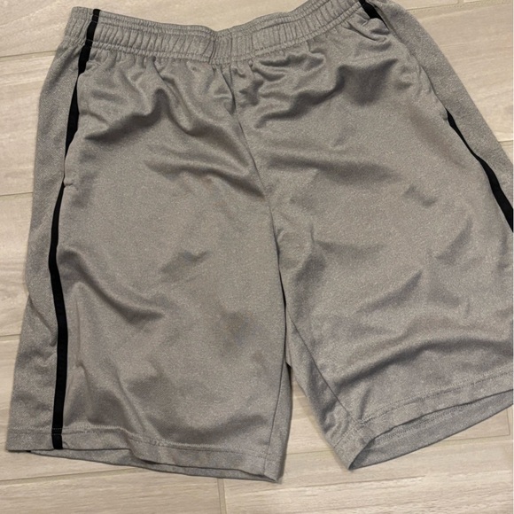 Fila Gray and Black Athletic‎ Shorts with Moisture-Wicking Fabric - Picture 2 of 6